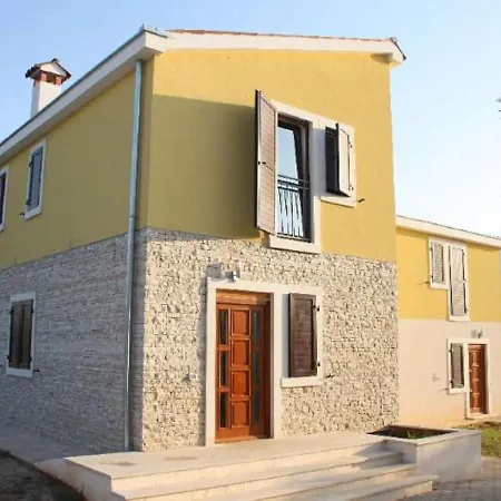Splendid In Novigrad Near Sea * Novigrad (Istria)