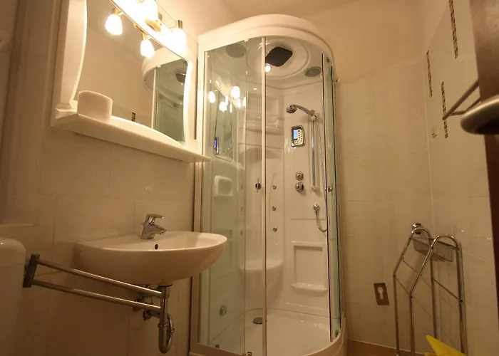 Vikendica Splendid In Novigrad Near Sea *